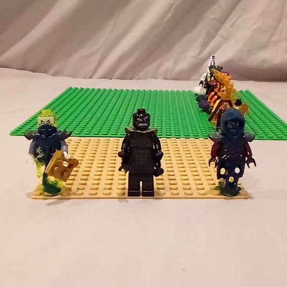LEGO Minifigure Ninjago Lot 26 Pcs Pythor Garamadon Sensi Wu - Picture 8 of 10